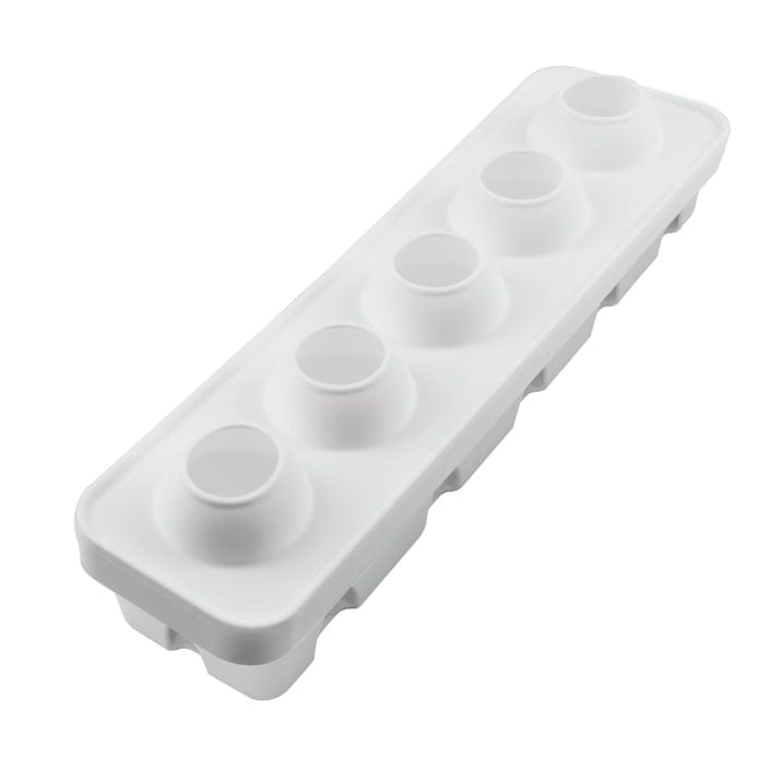 Formen Nocciola 125 hasselnöt. En silikonform från Silikomart hos Söders gourmet