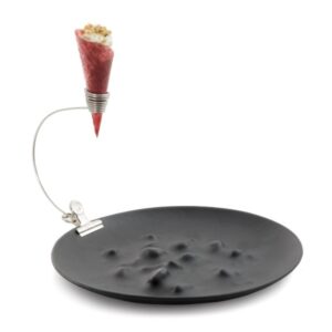 Clamp with garnish support for cups and dishes